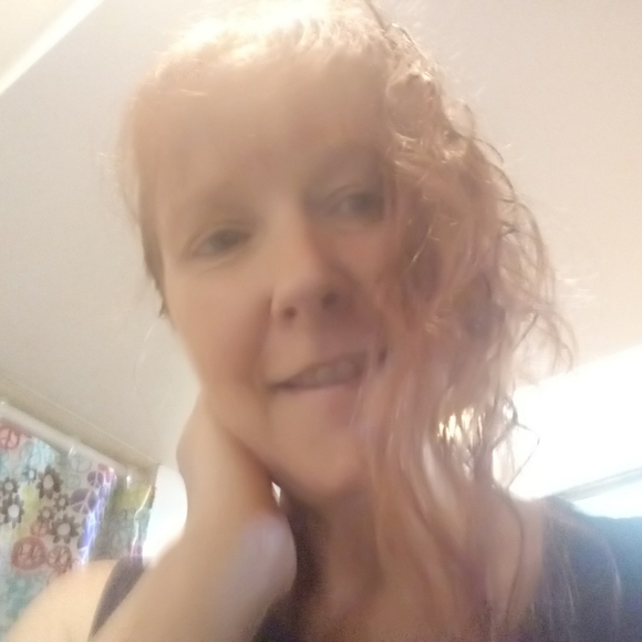 Meet your Posher, Dawn - Picture 4 of 9